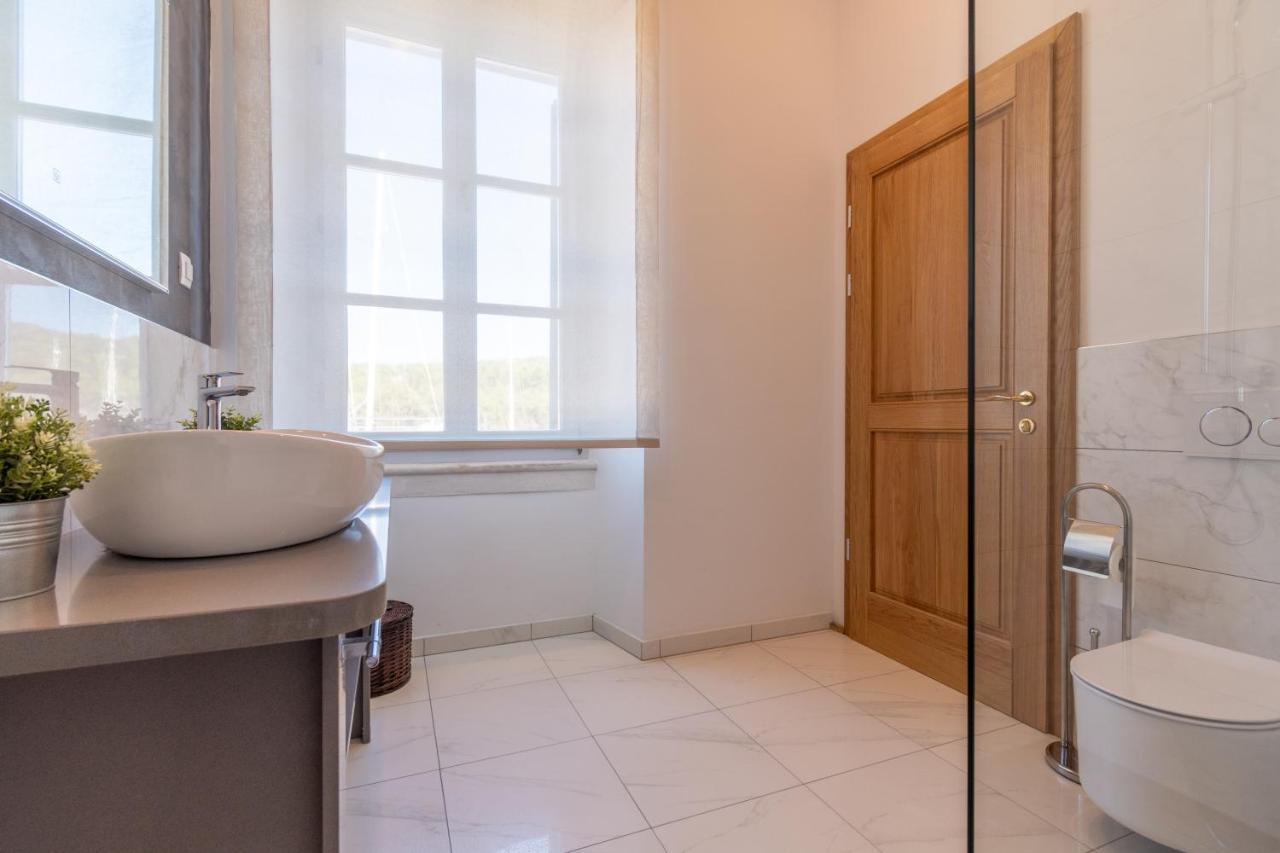 B&B Heritage Villa Apolon Stari Grad  Exterior foto