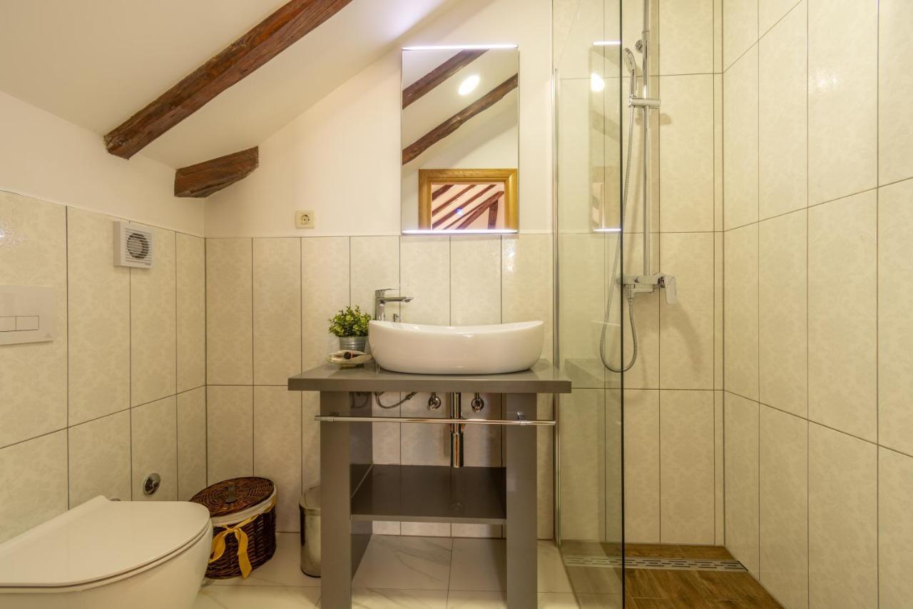B&B Heritage Villa Apolon Stari Grad  Exterior foto