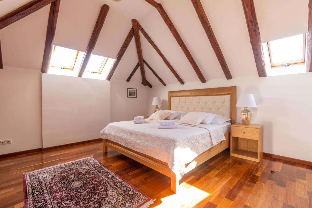 B&B Heritage Villa Apolon Stari Grad  Exterior foto
